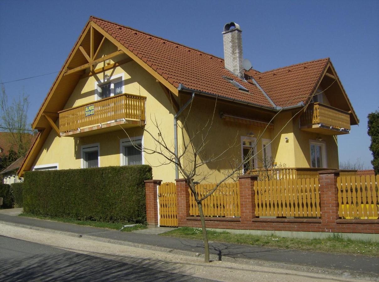 Miseta Apartman Fonyod Exterior photo